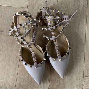 Valentino Rockstud Beige Pointy Toe Pump SZ 38